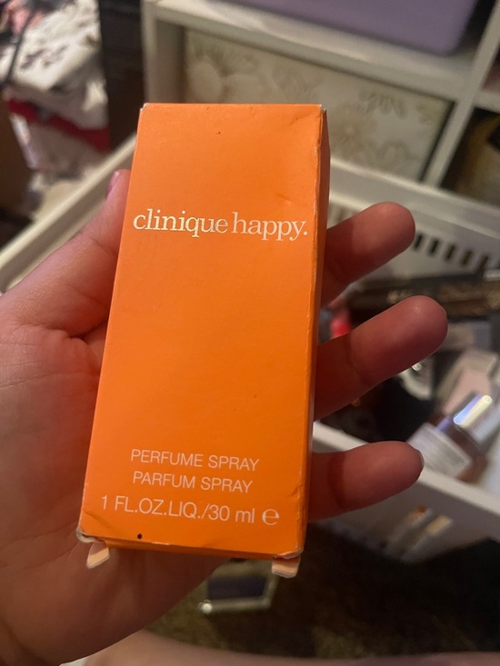 Clinique Accessories - Clinique happy perfume 1 fl oz